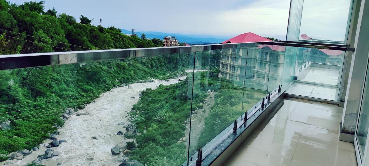 Manuni Inn - Riverside Resort Dharamshala Ngoại thất bức ảnh